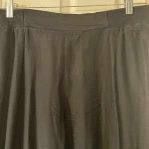 ATM silk jogger/genie pants with pleats